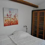 La Sarrasine Hébergement de vacances Aigueze